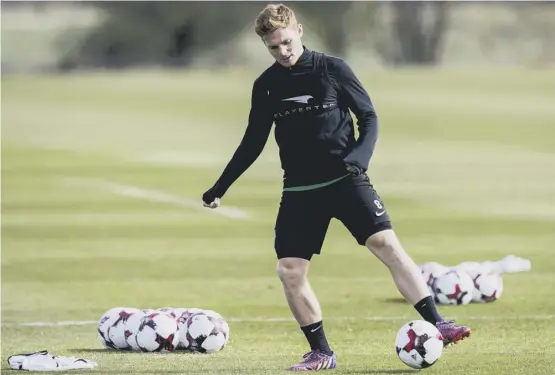  ??  ?? 2 Fraser Fyvie admits most of his family will be cheering on Hibs’ rivals in the Scottish Cup semi-final on Saturday. Fyvie came through the ranks at Aberdeen and made 60 appearance­s for the club.