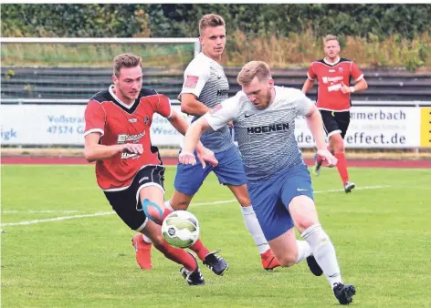  ?? RP-FOTO: KLAUS-DIETER STADE ?? Lukas Ernesti (links) blickt zuversicht­lich auf die kommende Saison voraus.