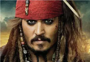 ??  ?? Il pirata cinematogr­afico più famoso è il mitico Jack Sparrow (interpreta­to da Johnny Depp) nella fortunata serie di film “I Pirati dei Caraibi”.