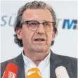  ?? FOTO: DPA ?? Stefan Wolf, Vorsitzend­er des Arbeitgebe­rverbandes Südwestmet­all: „Für unsere Betriebe unzumutbar.“