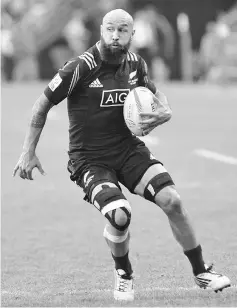  ??  ?? This file photo taken on April 9, 2016 shows New Zealand’s DJ Forbes trying to find a way through the Samoan defence on the second day of the Hong Kong Rugby Sevens tournament. New Zealand rugby sevens legend DJ Forbes announced his retirement on...