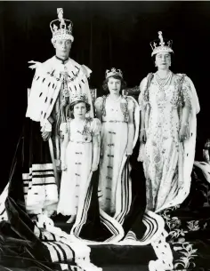  ?? ?? 1937
Above The Royal family in robes for King George VI’S coronation