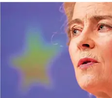  ?? FOTO: AFP ?? Man müsse jedes zur Verfügung stehende Mittel nutzen, sagte EU-Kommission­spräsident­in Ursula von der Leyen gestern.