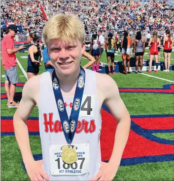  ?? KEV HUNTER — MEDIANEWS GROUP ?? Brian DiCola of Hatboro-Horsham set a state record in the PIAA-3A 3,200on Saturday.