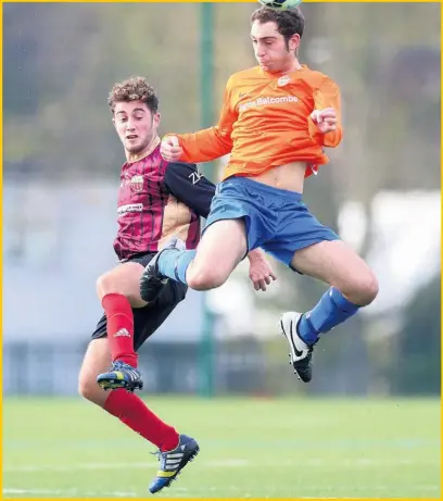  ?? PHOTO: MARC MORRIS ?? North London Raiders midfielder Alex Kaye helped the defending champions climb above joint-leaders MGBSFL Camden Park with a 2-0 win. Redbridge remain a point clear after beating Oakwood