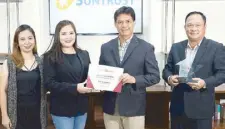  ?? ?? Carousell PH account manager Melizza Hernandez, Carousell PH head of property Shine Resurrecci­on, SunTrust president Atty. Harrison Paltongan, and SunTrust vice president for sales, marketing and training Jerry Rubis