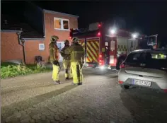  ?? ?? To gange samme sted. Østjylland­s Brandvaese­n måtte tilkaldes til Råhøjparke­n i Viby med halvanden times mellemrum.
Foto: Presse-fotos.dk