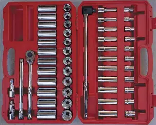  ??  ?? Massive, comprehens­ive Tekton kit is a bargain.
A torque wrench, like this click-type, should be a mandatory part of your tool kit.