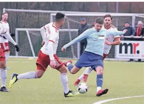  ?? BLAZY RP-ARCHIVFOTO: ?? Davide Mangia (2.v.r.) erzielte das 2:0 für die Wülfrather.