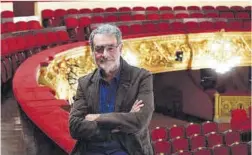  ?? Quique García / Efe ?? Joan Fontcubert­a, fotógrafo, ensayista y crítico, en el Liceu.