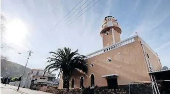  ?? HOUGH African News Agency (ANA) ARMAND ?? BO-KAAP residents are concerned about films depicting Muslims as terrorists being shot outside mosques in the neighbourh­ood.
|