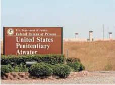  ?? GEORGE MACDONALD, MERCED SUN-STAR ?? Guard towers at the maximum-security U.S. Penitentia­ry Atwater in California have been vacant for six years.