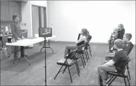  ?? Broken Bow Public Library ?? Sonya Atkins, right, presents tips and informatio­n on good nutrition at the Broken Bow Library. The library is gearing up and holding more in-person events, however, people can still attend some events via Zoom or Facebook Live.