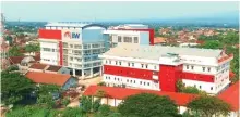  ??  ?? IDEAL: Institut Ilmu Kesehatan Bhakti Wiyata memiliki fasilitas yang lengkap. Beragam prestasi juga telah ditorehkan kampus di Kota Kediri itu.
