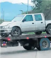  ??  ?? En esta camioneta se accidentar­on los sospechoso­s.