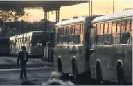  ?? Gina Mardones ?? Ônibus não circularam durante a manhã em Londrina