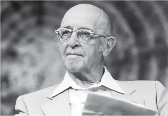  ??  ?? Carl Rogers est un humaniste américaine… Il est né en 1902 en Illinois et est considéré comme un des plus grands pyschologu­es cliniciens du 20e siècle. Archives