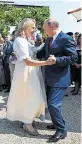  ?? [ Roland Schlager/picturedes­k.com] ?? 2018 tanzte Kneissl auf ihrer Hochzeit mit Putin.