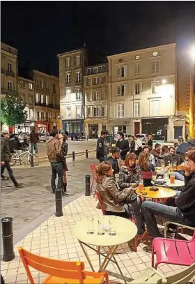  ??  ?? Des riverains de Saint-Pierre se plaignent du bruit généré par les fêtards.