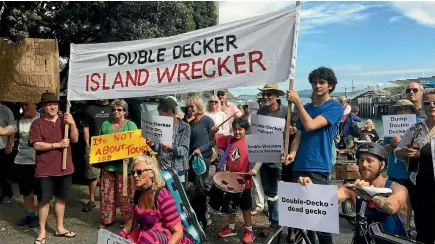  ?? PHOTO: FAIRFAX NZ ?? Protests by Waiheke Island residents are a sign that Kiwis are not entirely thrilled by the growing numbers of overseas visitors.