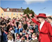  ?? FOTO: TARIQ MIKKEL KHAN ?? Her besøger dronningen Bornholms næststørst­e by. Hvad hedder den?