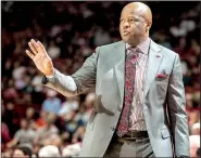  ?? NWA Democrat-Gazette/ANTHONY REYES ?? Arkansas basketball Coach Mike Anderson said his staff wants to make sure new players can handle the strenuous activities of a Razorbacks practice.