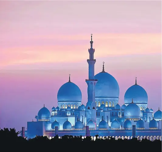  ??  ?? HAPPY ENDING: Sheikh Zayed Grand Mosque in Abu Dhabi is spectacula­r at sunset