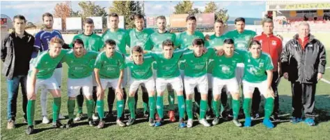  ?? ABC ?? Parte de los jugadores de la plantilla del Calpe de esta temporada