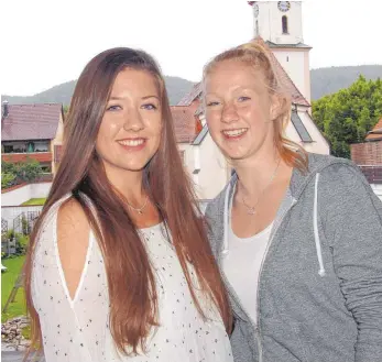  ?? FOTO: BIANCA REES ?? Alicia Wolf (links) hat das Freiwillig­e Soziale Jahr hinter sich und übergibt nun an Larissa Horakh.