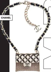  ??  ?? CHANEL