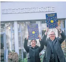  ?? RP-FOTO: BRETZ ?? Konstanze Meschke und Stephan Pörtner stellten den neuen Adventskal­ender am Donnerstag vor.