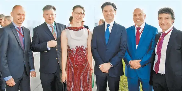  ??  ?? El titular de la SEP, Aurelio Nuño Mayer, con la condesa Bettina Bernadotte y el titular del Conacyt, Enrique Cabrero Mendoza.