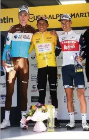  ?? (Photo Luc Boutria) ?? Quintana devant Bardet et Porte : le podium final de l’édition  avait de l’allure.
