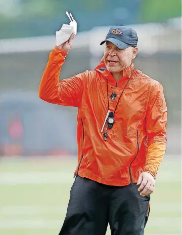  ?? TERRY, THE OKLAHOMAN] [PHOTO BY BRYAN ?? Oklahoma State defensive coordinato­r Jim Knowles is preparing his team for its biggest physical test of the season to this point when the Cowboys host Boise State at 2:30 p.m. Saturday inside Boone Pickens Stadium.