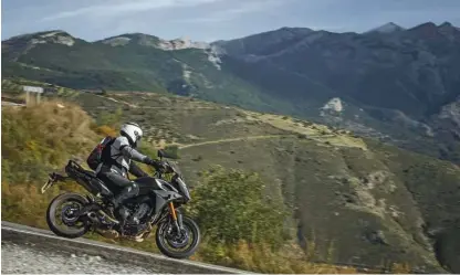  ?? Foto Yamaha ?? Motociklis­tična sezona je pred vrati, zato sicer že znana varnostna opozorila niso odveč.