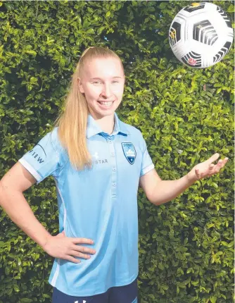  ??  ?? Sydney FC W-league star Taylor Ray has returned to Townsville for the first time in two years. Picture: MATTHEW ELKERTON