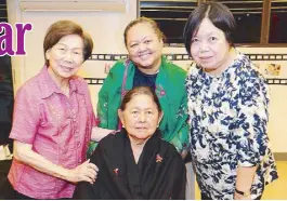  ??  ?? SM matriarch Felicidad Sy (left) with Sunshine Place member, former Sen. Santanina Rasul (seated), lawyer Salma Rasul (in green) and Rose Siaco