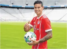  ?? FOTO: DPA ?? Bayerns Neuzugang James Rodriguez kostete den Rekordmeis­ter zunächst zehn Millionen Euro Gebühr für zwei Jahre Leihe.
