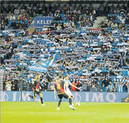  ?? FOTO: UNCITI ?? La grada de animación Aitor Zabaleta echó el resto ante el Barcelona y el Rayo y hoy hará lo propio ante el Valencia