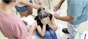  ?? ?? Es en las aulas donde se debe trabajar para luchar contra el bullying y la discrimina­ción, porque estas son algunas de las principale­s causas que provocan la depresión en jóvenes y niños.