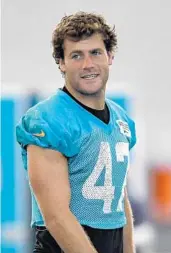  ?? TAIMY ALVAREZ/STAFF FILE PHOTO ?? Linebacker Kiko Alonson and other Dolphins teammates bristled at the fact they have to play 16 straight games.