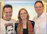  ?? Picture: LOUISE CARTER ?? HONOURED: An exhibit of Wiles artworks at the Wiles Gallery was opened by, left, ‘Spud’ author John van de Ruit. With him are Jane Wiles’s children, Lucy Voss-Pryce and Ben Voss