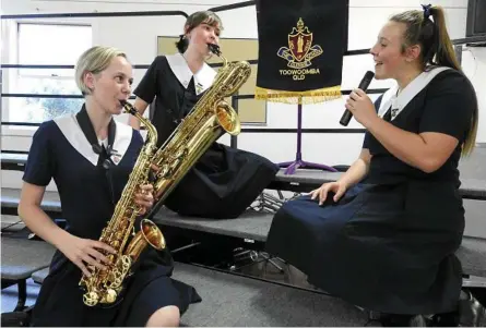  ?? Photo: Contribute­d ?? HITTING THE RIGHT NOTE: Getting in some practise ahead of the State Honours Ensemble Program are The Glennie School students (from left) Jessica Page, Georgina Dummett and Georgia Meise.