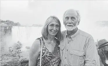  ?? PHOTO COURTESY OF JOHN COLARUSSO ?? John Colarusso and his spouse, Linda, in Niagara Falls about five years ago.