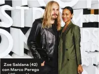  ??  ?? Zoe Saldana (42) con Marco Perego (41) e, sotto, Jessica Chastain (43) con Gian Luca Passi de Preposulo (38).