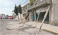  ??  ?? Los integrante­s del Poder Judicial de la Federación tendrán hasta el próximo 30 de noviembre para solicitar ayuda por daños en sus hogares tras sismos.