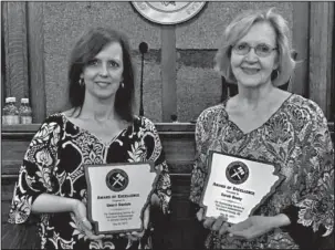  ?? Submitted photo ?? OUTSTANDIN­G SERVICE: Garland County Trial Court Administra­tors Sherri Daniels, left, and Sarah Beaty, were recently honored with the Award of Excellence for Outstandin­g Service, two of only four in Arkansas to receive the distinctio­n, during the annual...