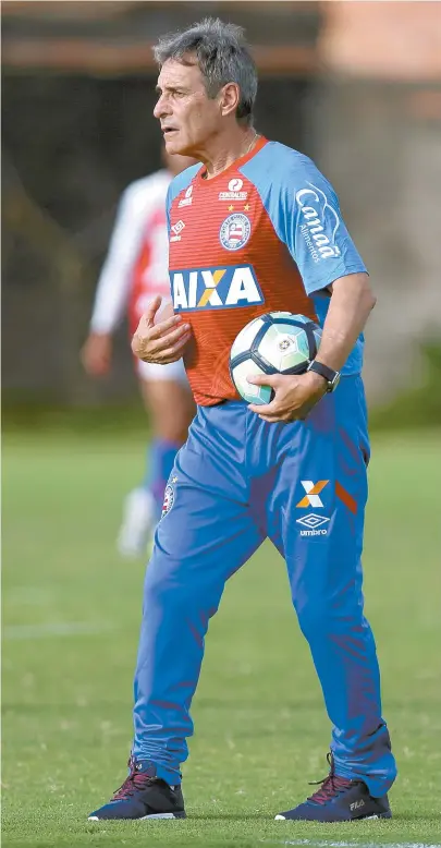  ??  ?? Paulo Cézar Carpegiani fez o Bahia crescer no campeonato e entrar na briga por uma vaga na Libertador­es