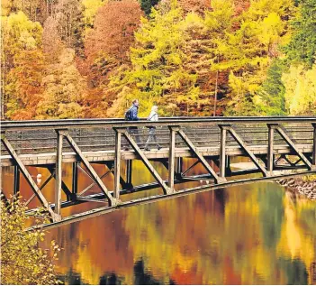  ?? Pictures: Alamy, ?? Sites such as the Hermitage, left, and Queen’s View take on a special ambiance in autumn.