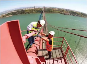  ??  ?? Ponte 25 de abril vai ser alvo de trabalhos de manutenção durante dois anos